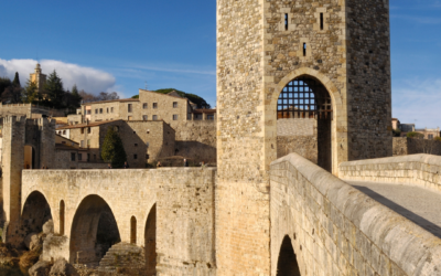 Découvrez Besalú : Le joyau médiéval qui vous fera voyager dans le temps 